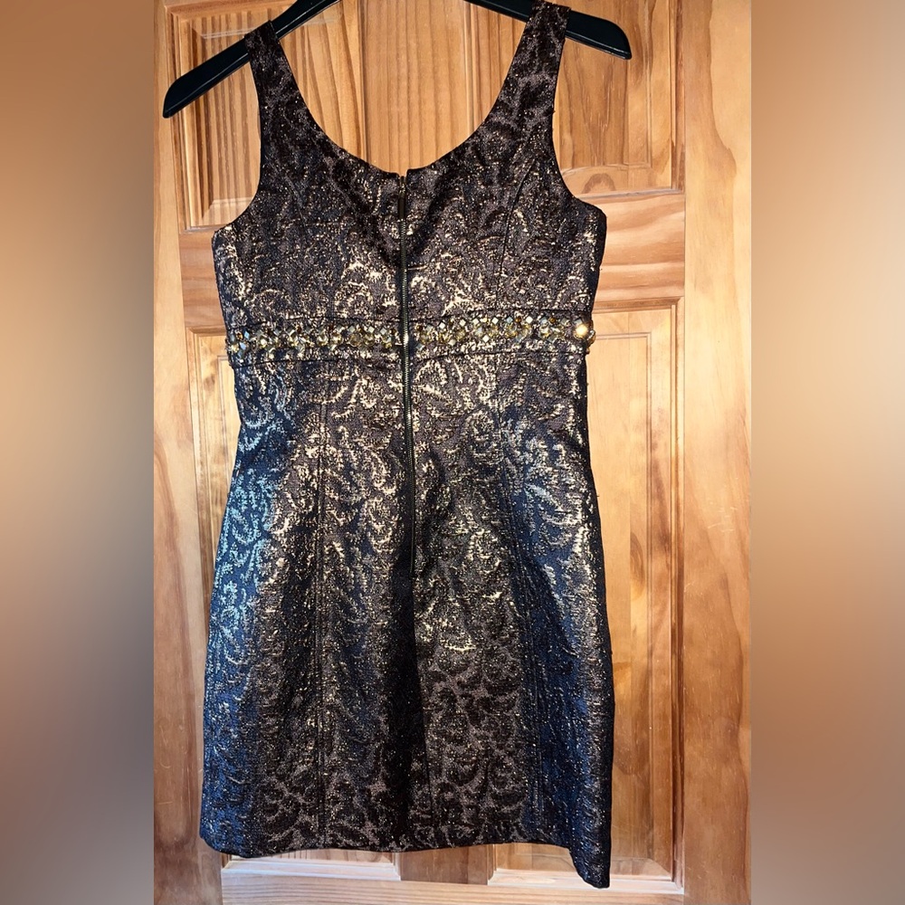 Laundry by Shellie Segal metallic dress sleeveless dress